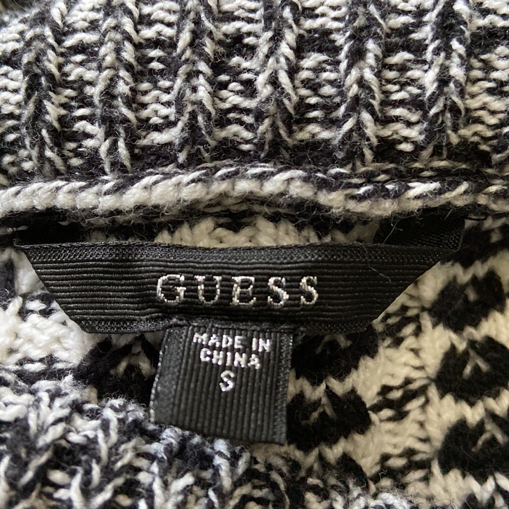 GUESS cropped cowl neck black and white knit sweater. Cold shoulder. Size small - Picture 9 of 10